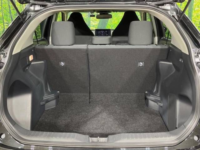 Toyota YARIS CROSS 2023-03 192972-11