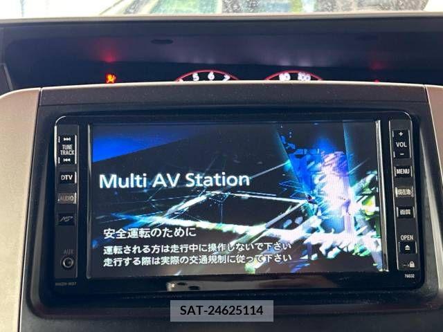 Toyota VOXY 2008-04 370485-2