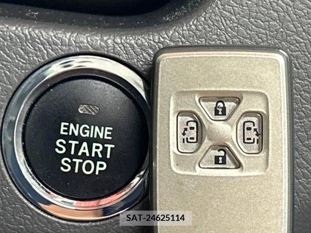 Toyota VOXY 2008-04 370485-6