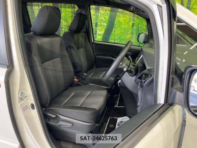 Toyota VOXY 2019-04 289902-8