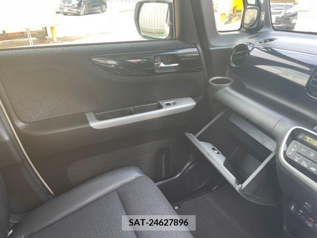 Honda N BOX CUSTOM 2016-08 201618-16