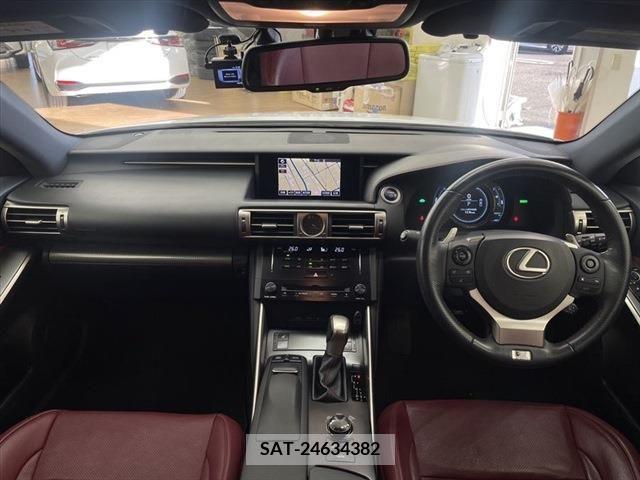 Lexus IS 2013-09 208038-18