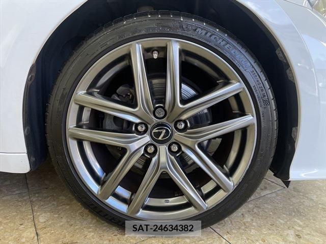 Lexus IS 2013-09 208038-14