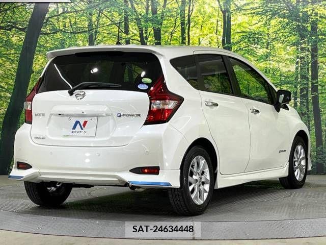 Nissan NOTE 2017-08 329770-17