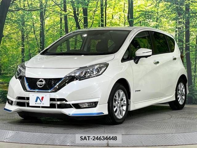 Nissan NOTE 2017-08 329770-16