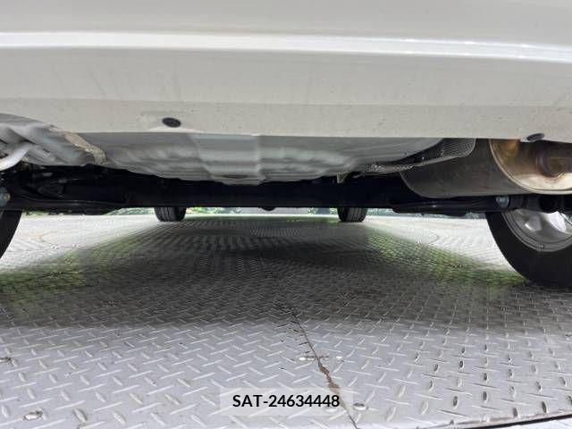 Nissan NOTE 2017-08 329770-18