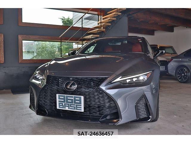 Lexus IS 2021-10 304451-6