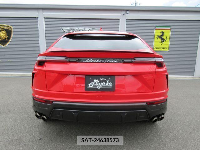 Lamborghini URUS 2020-02 321273-11