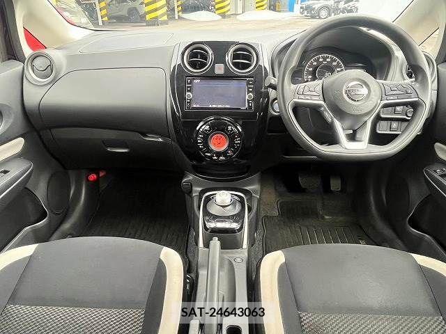 Nissan NOTE 2019-08 305521-1