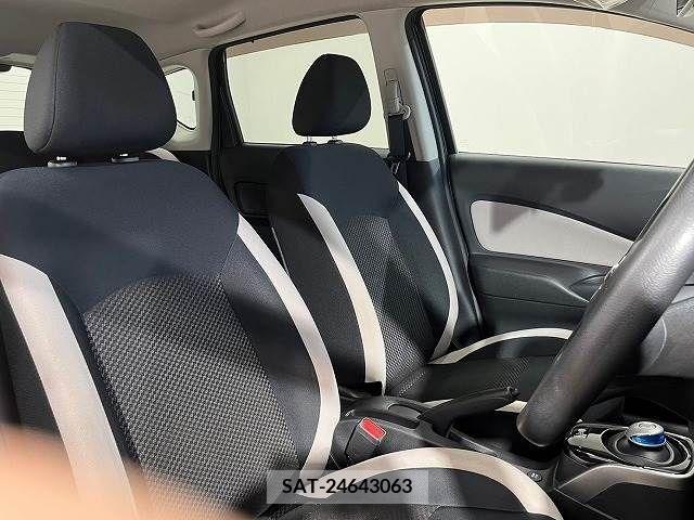 Nissan NOTE 2019-08 305521-8