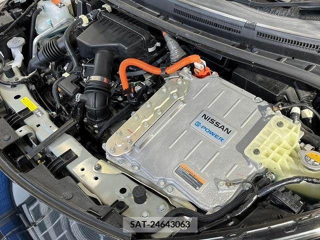 Nissan NOTE 2019-08 305521-19