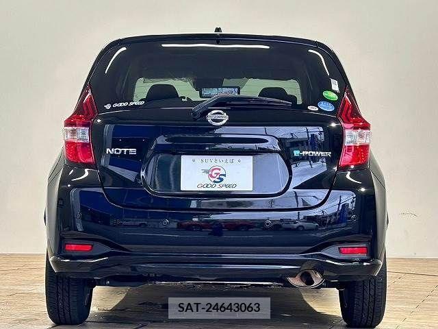 Nissan NOTE 2019-08 305521-12