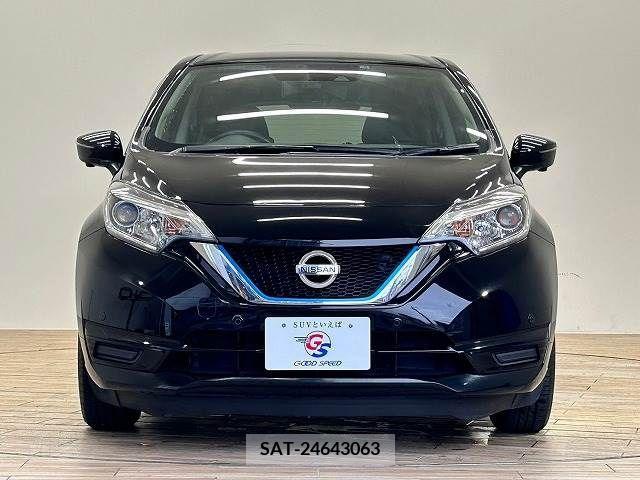 Nissan NOTE 2019-08 305521-11