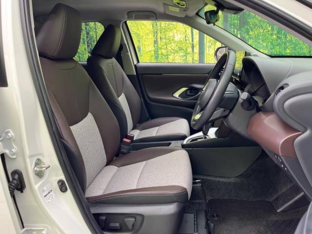Toyota YARIS CROSS 2022-03 23489-8