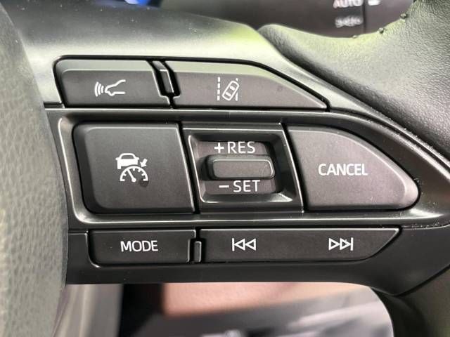 Toyota YARIS CROSS 2022-03 23489-4