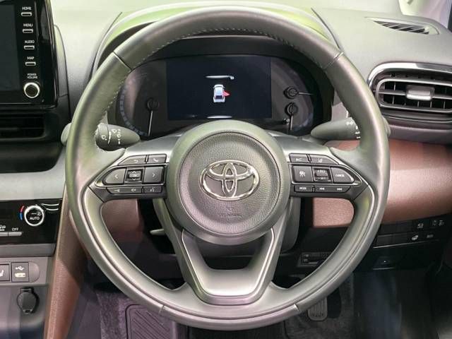 Toyota YARIS CROSS 2022-03 23489-10