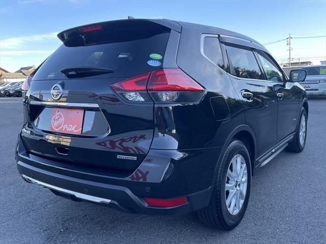 Nissan X-TRAIL 2018-11 13213-4