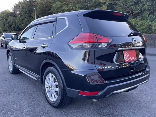 Nissan X-TRAIL 2018-11 13213-6