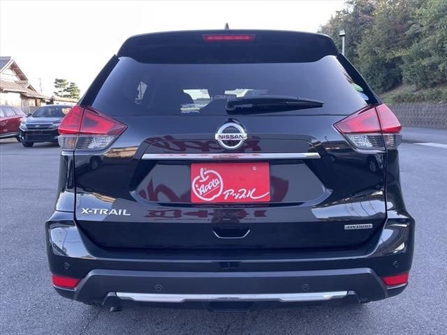 Nissan X-TRAIL 2018-11 13213-5