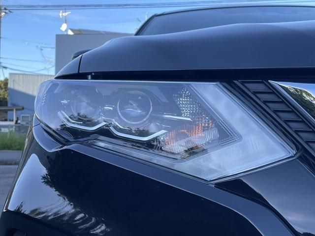 Nissan X-TRAIL 2018-11 13213-9