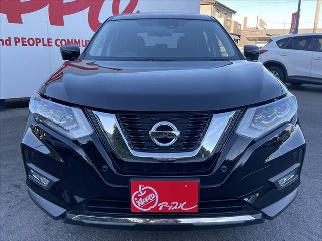 Nissan X-TRAIL 2018-11 13213-1