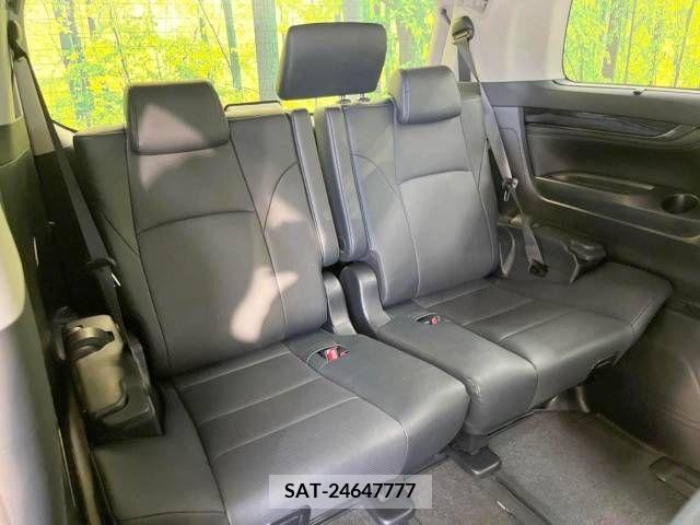 Toyota ALPHARD 2018-01 355487-10