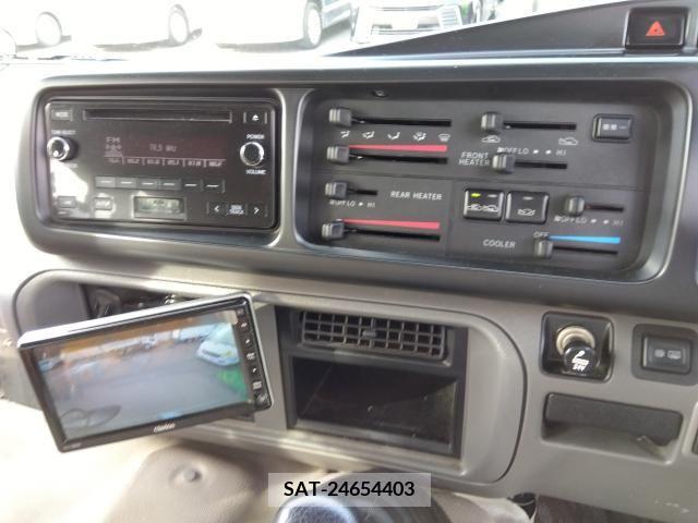 Toyota COASTER 2016-08 295657-4