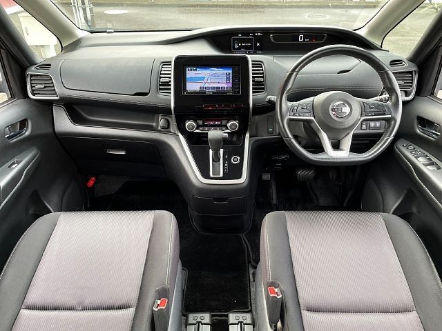 Nissan SERENA 2019-03 16854-1