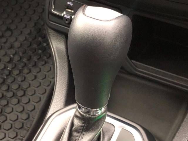 Jeep RENEGADE 2019-06 187646-12
