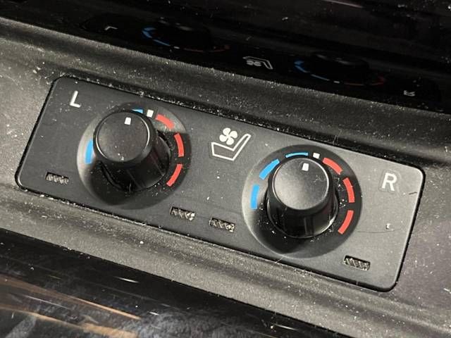 Toyota ALPHARD 2021-01 194697-8