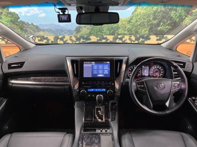 Toyota ALPHARD 2021-01 194697-1