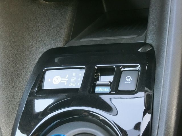 Nissan LEAF 2018-01 1828-11