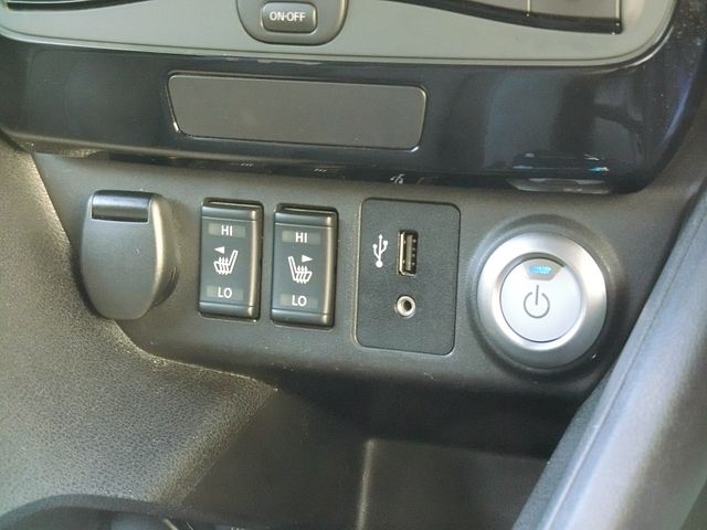 Nissan LEAF 2018-01 1828-12