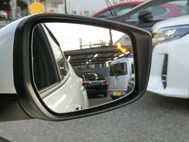 Nissan LEAF 2018-01 1828-16