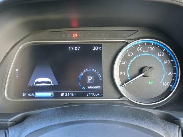 Nissan LEAF 2018-01 1828-17