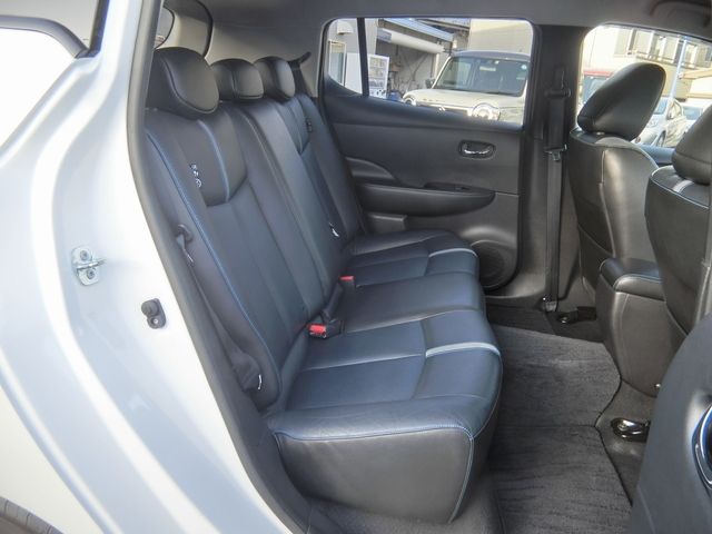 Nissan LEAF 2018-01 1828-6