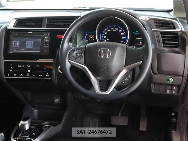 Honda FIT HYBRID 2016-04 236266-1