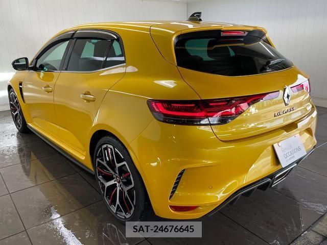 Renault MEGANE 2022-07 317021-2