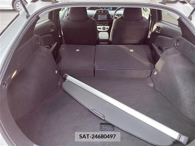 Toyota PRIUS 2018-04 366308-14
