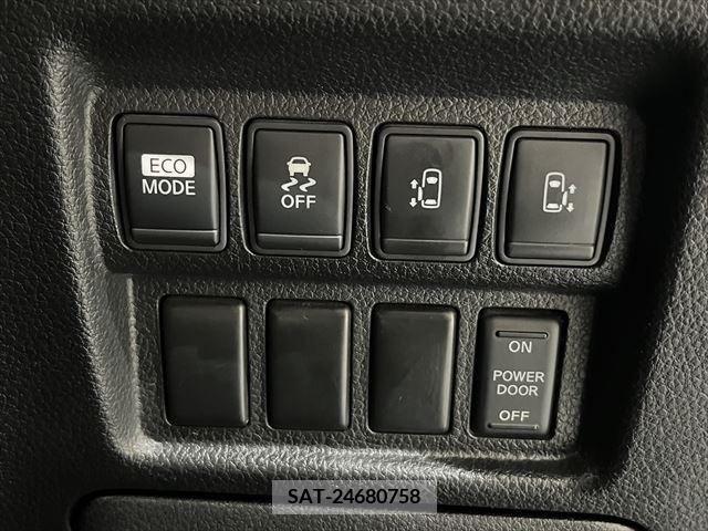 Nissan ELGRAND 2012-06 383376-6