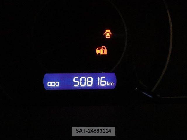Toyota NOAH 2018-11 365103-28
