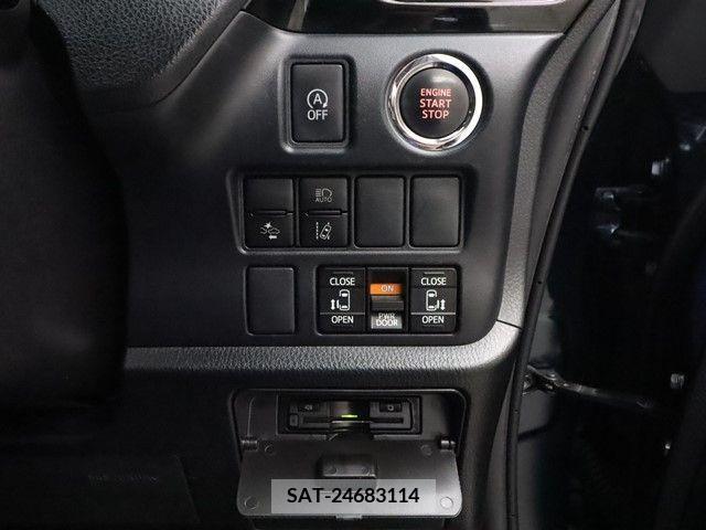 Toyota NOAH 2018-11 365103-10