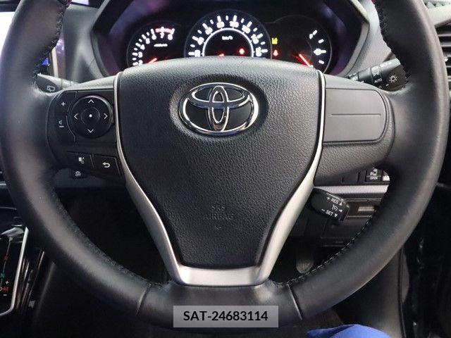 Toyota NOAH 2018-11 365103-9