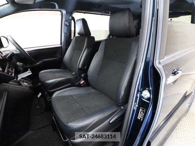 Toyota NOAH 2018-11 365103-5