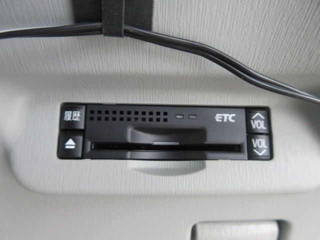 Toyota PRIUS 2009-07 18087-19