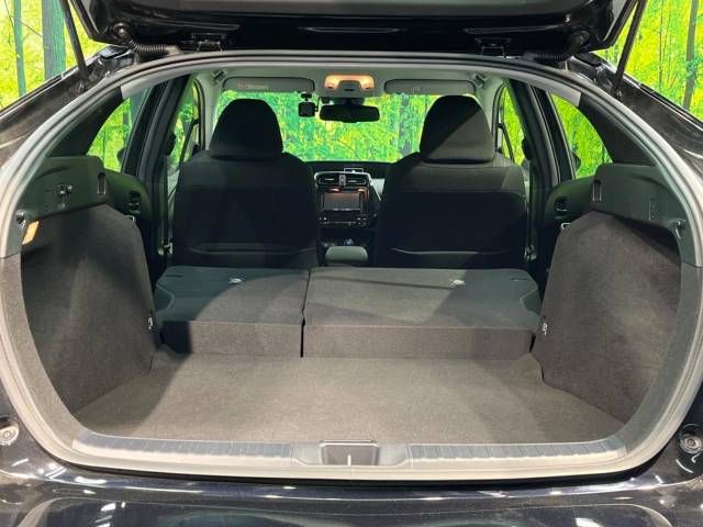 Toyota PRIUS 2021-03 184873-10