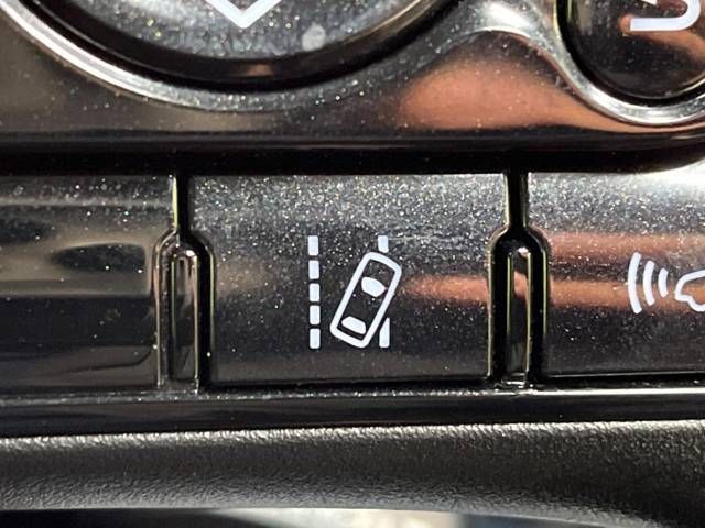 Toyota PRIUS 2021-03 184873-6