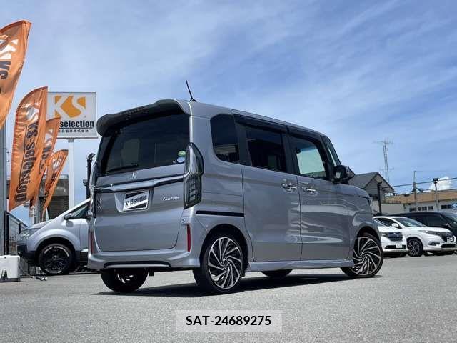Honda N BOX CUSTOM 2018-12 364794-1