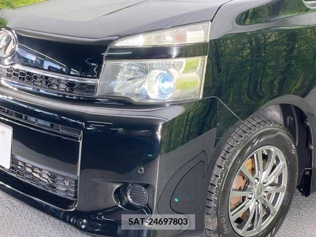 Toyota VOXY 2011-03 257423-12