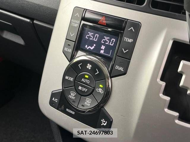 Toyota VOXY 2011-03 257423-5